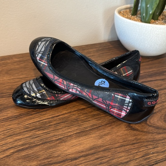 COACH Poppy Multi-Color Tartan Plaid Round Toe Ballet Flats Size 7.5 NWOT - Picture 9 of 12